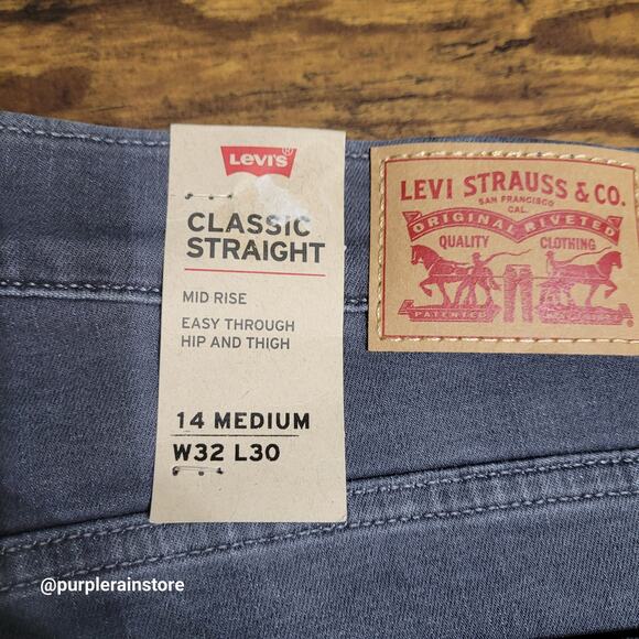 Levi's Jeans Size 14 Classic Straight Mid Rise Soft Hyper Sculpt Gray NWT - Picture 3 of 12